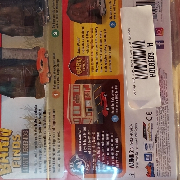 Ebay prices are around 70 for this Johnny lighting car and scene - Picture 4 of 4